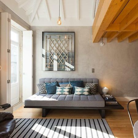 Gold & Grey Loft Almada Apartment ปอร์โต ภายนอก รูปภาพ